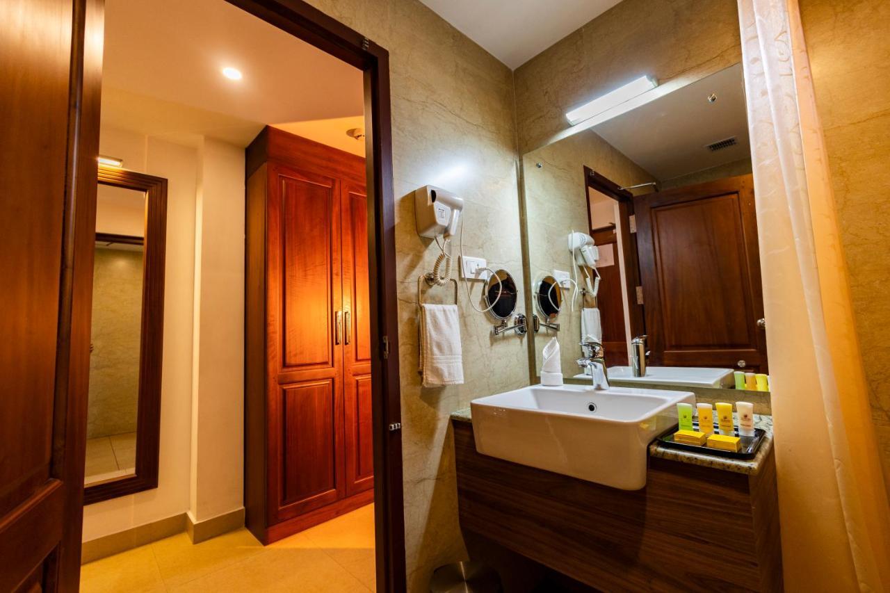Hotel Dev Residency Thiruvananthapuram Exterior foto